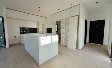 CASA A ESTRENAR EN LA ALAMEDA | 4 AMB + PISCINA + LOTE 700 m²