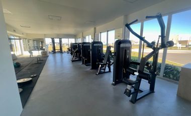VENTA CASA 4 AMBIENTES EN BARRIO LA ALAMEDA