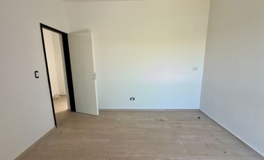CASA A ESTRENAR EN LA ALAMEDA | 4 AMB + PISCINA + LOTE 700 m²