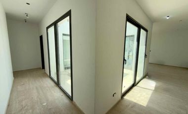 VENTA CASA 4 AMBIENTES EN BARRIO LA ALAMEDA