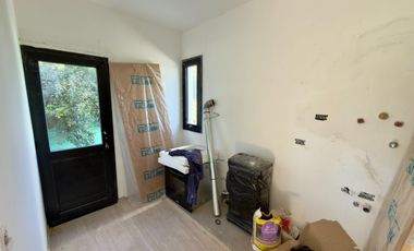 CASA A ESTRENAR EN LA ALAMEDA | 4 AMB + PISCINA + LOTE 700 m²