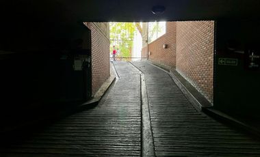 VENTA COCHERA EN CABALLITO EXCELENTE UBICACION