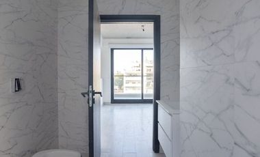 VENTA 4 amb. con terraza propia de 143m2 y cochera