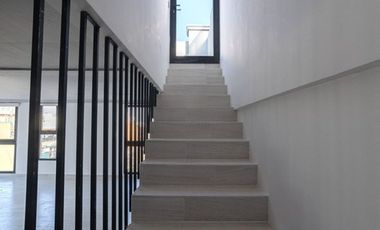 VENTA 4 amb. con terraza propia de 143m2 y cochera