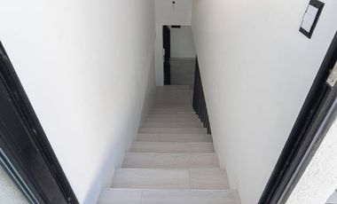 VENTA 4 amb. con terraza propia de 143m2 y cochera