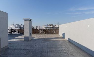 VENTA 4 amb. con terraza propia de 143m2 y cochera