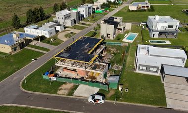 CASA EN CONSTRUCCIÓN EN LA ALAMEDA | 5 AMB + PISCINA + FINANCIACIÓN