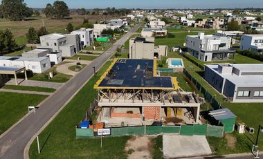 CASA EN CONSTRUCCIÓN EN LA ALAMEDA | 5 AMB + PISCINA + FINANCIACIÓN