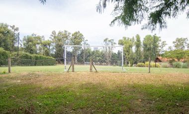 VENTA casa 4 ambientes en Barrio LOS POTRILLOS