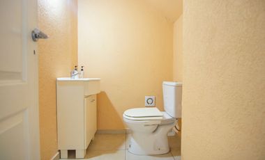VENTA casa 4 ambientes en Barrio LOS POTRILLOS