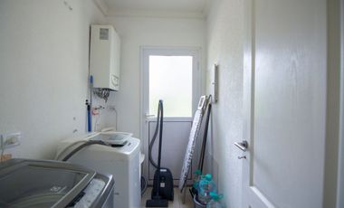 VENTA casa 4 ambientes en Barrio LOS POTRILLOS