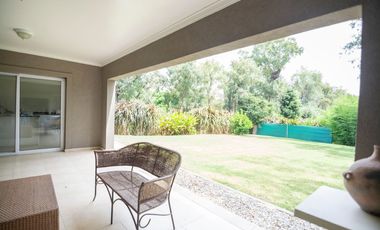 VENTA casa 4 ambientes en Barrio LOS POTRILLOS