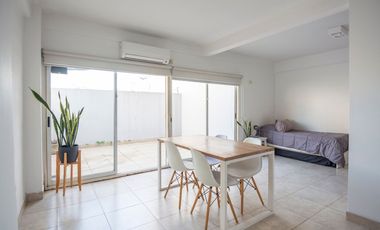 Alquiler Monoambiente con terraza propia