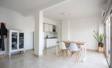 Alquiler Monoambiente con terraza propia