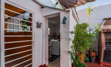 VENTA PH en ALMAGRO con 5 AMBIENTES y TERRAZA