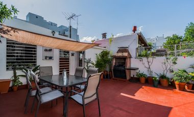 VENTA PH en ALMAGRO con 5 AMBIENTES y TERRAZA