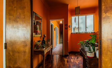 VENTA PH en ALMAGRO con 5 AMBIENTES y TERRAZA