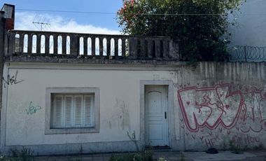 Casa 3 amb a refaccionar con salida a 2 calles