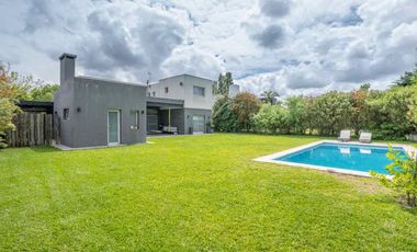 Venta casa 5 amb interno Santa Clara Villanueva