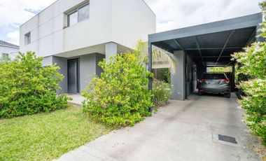 Venta casa 5 amb interno Santa Clara Villanueva