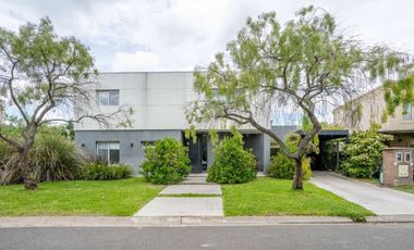 Venta casa 5 amb interno Santa Clara Villanueva