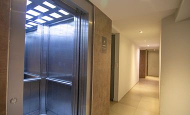 MONOAMBIENTE VENTA PALERMO HOLLYWOOD CON COCHERA