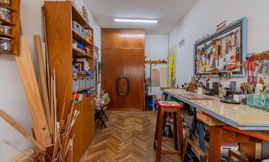 Venta 5 ambientes, esquina, con cochera Recoleta