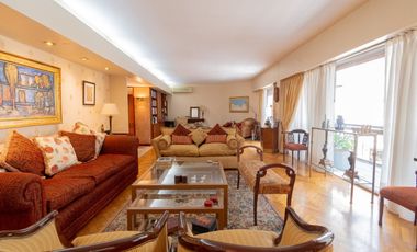 Venta 5 ambientes, esquina, con cochera Recoleta