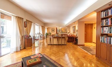 Venta 5 ambientes, esquina, con cochera Recoleta