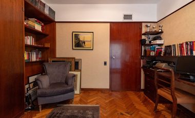 Venta 5 ambientes, esquina, con cochera Recoleta