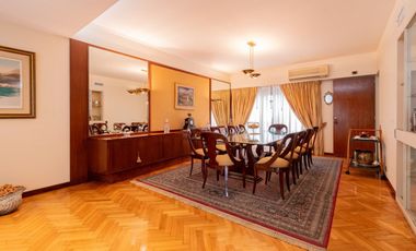 Venta 5 ambientes, esquina, con cochera Recoleta