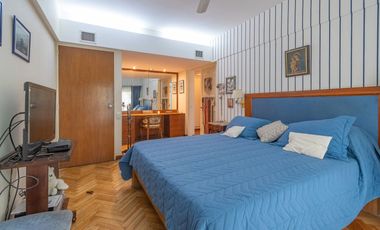 Venta 5 ambientes, esquina, con cochera Recoleta