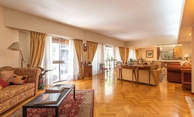 Venta 5 ambientes, esquina, con cochera Recoleta