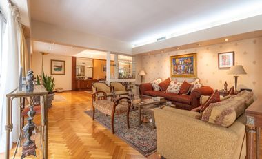 Venta 5 ambientes, esquina, con cochera Recoleta