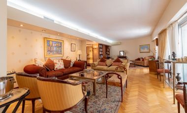 Venta 5 ambientes, esquina, con cochera Recoleta