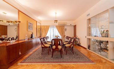 Venta 5 ambientes, esquina, con cochera Recoleta