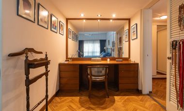 Venta 5 ambientes, esquina, con cochera Recoleta