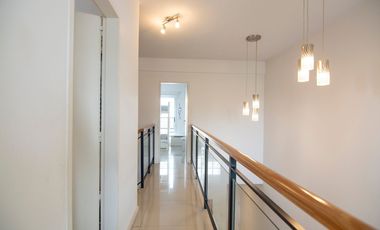 Venta depto 4 ambientes luminoso balcon y parrilla
