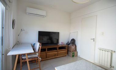 Venta depto 4 ambientes luminoso balcon y parrilla