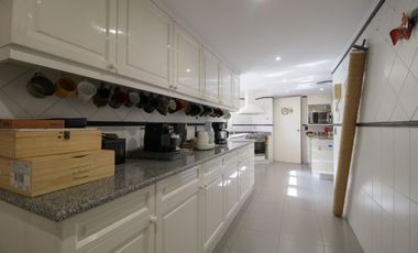 PISO DE CATEGORIA 6 AMB 2 COCHERAS LA LUCILA