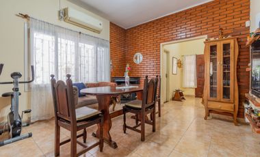 Venta casa jardín pileta San Martín Prov Bs As