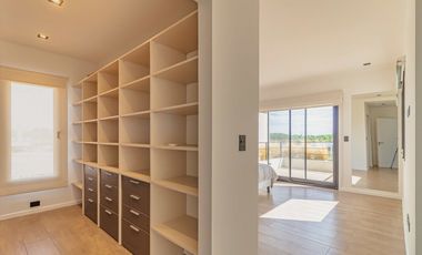 ALQUILER CASA CATEGORIA PUERTOS DEL LAGO ESCOBAR