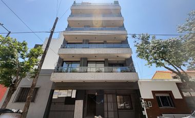 VENTA DPTO 2 AMB CON PISCINA Y BALCON SAAVEDRA