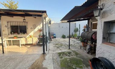 Venta casa 4 amb y monoambiente al fondo-Boulogne