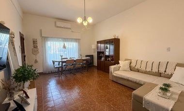 Venta casa 4 amb y monoambiente al fondo-Boulogne