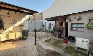 Venta casa 4 amb y monoambiente al fondo-Boulogne