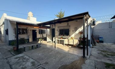 Venta casa 4 amb y monoambiente al fondo-Boulogne