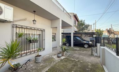 Venta casa 4 amb y monoambiente al fondo-Boulogne