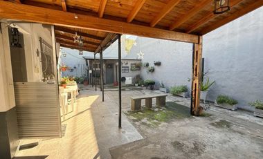 Venta casa 4 amb y monoambiente al fondo-Boulogne