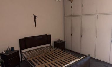 CASA DOS FAMILIAS EN VENTA LANUS ESTE